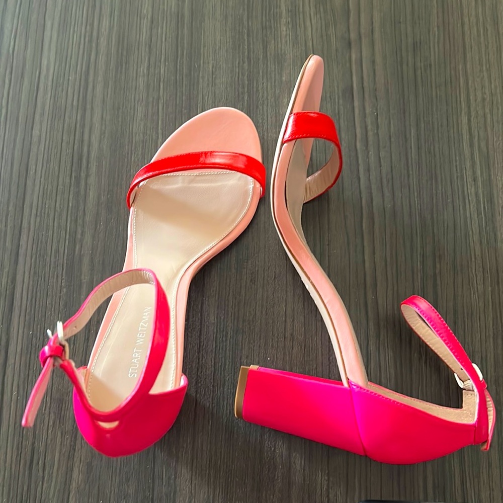 New Stuart Weitzman Nearly Nude in dual tone colors. Size 9.5